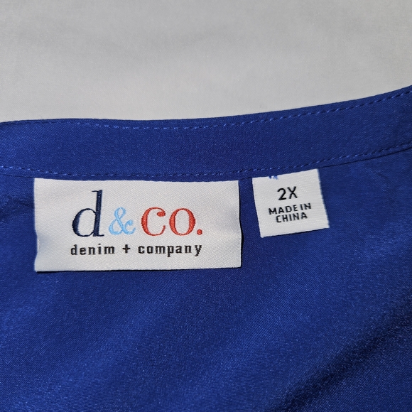 Denim & Co. Royal Blue Tunic Blouse | WomenDenim&Co Royal Blue Button Down Shirt - Picture 6 of 6